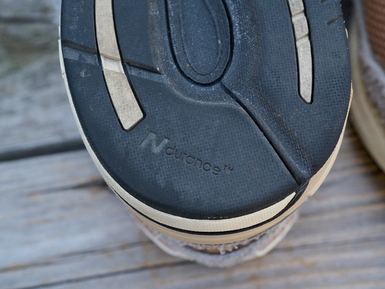 スニーカースナップ＿ニューバランスのスニーカー靴底