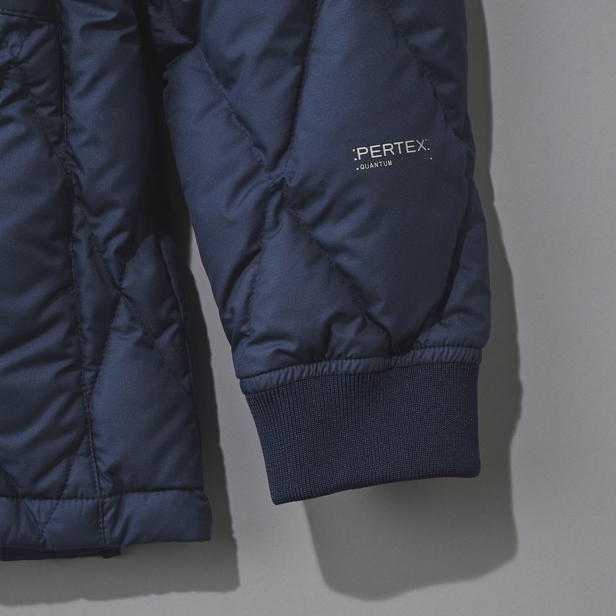 セオン インサレーション キルティング ジャケット アジアンフィット　袖口