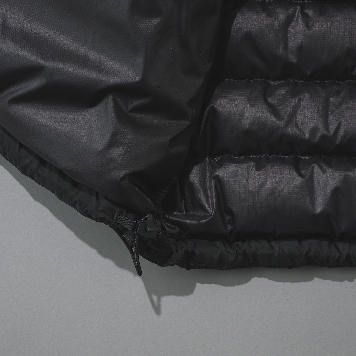 グレイシア ライト ジップイン ジャケット アジアンフィット　ドローコード