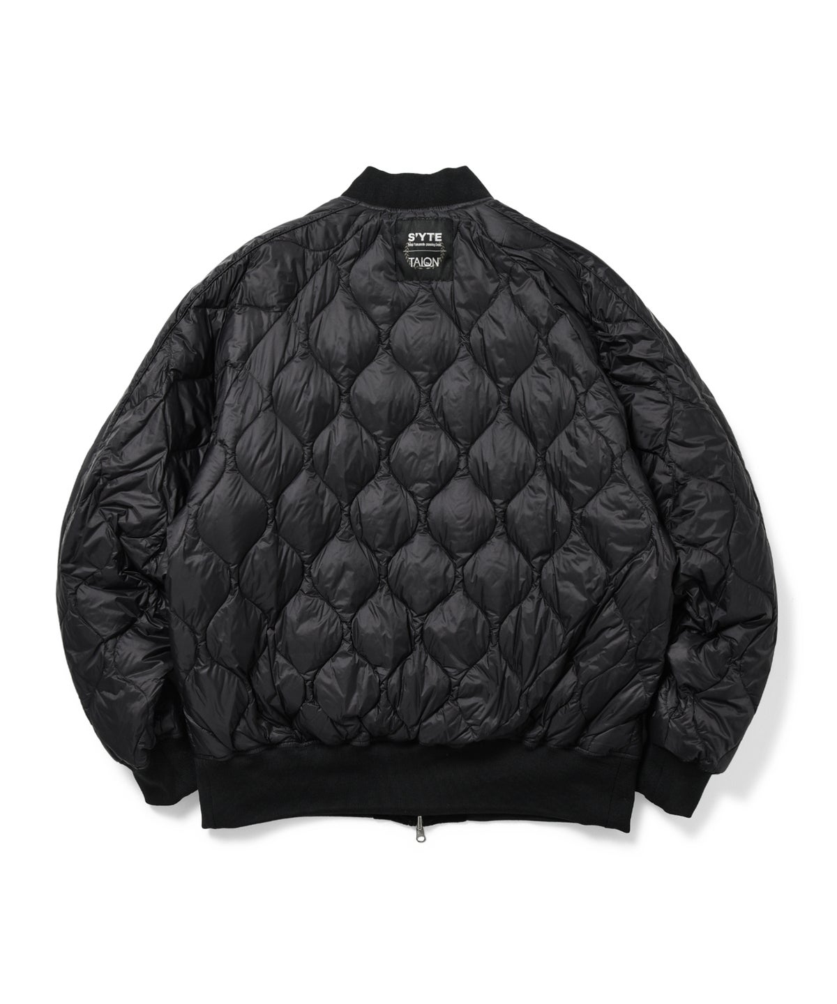 TAION &times; S'YTE 「リバーシブル ダウンスカジャン」裏面
