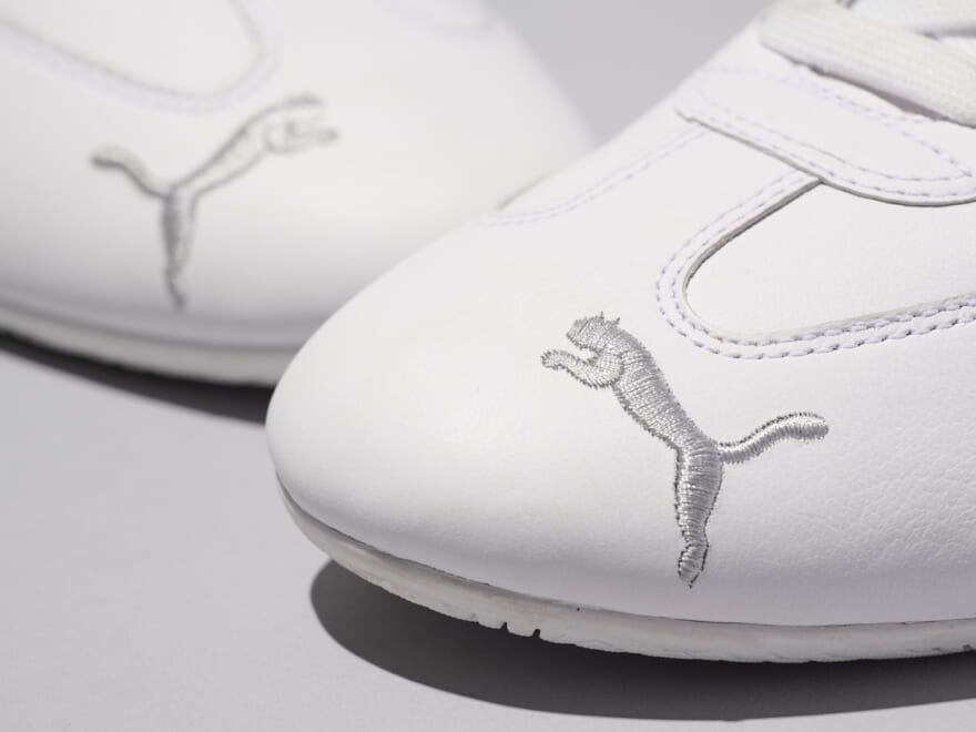 大人な薄底スニーカーの究極系！「プーマ」の新生スピードキャットは“レザー×白”で差をつける。[PUMA Speedcat LTH］