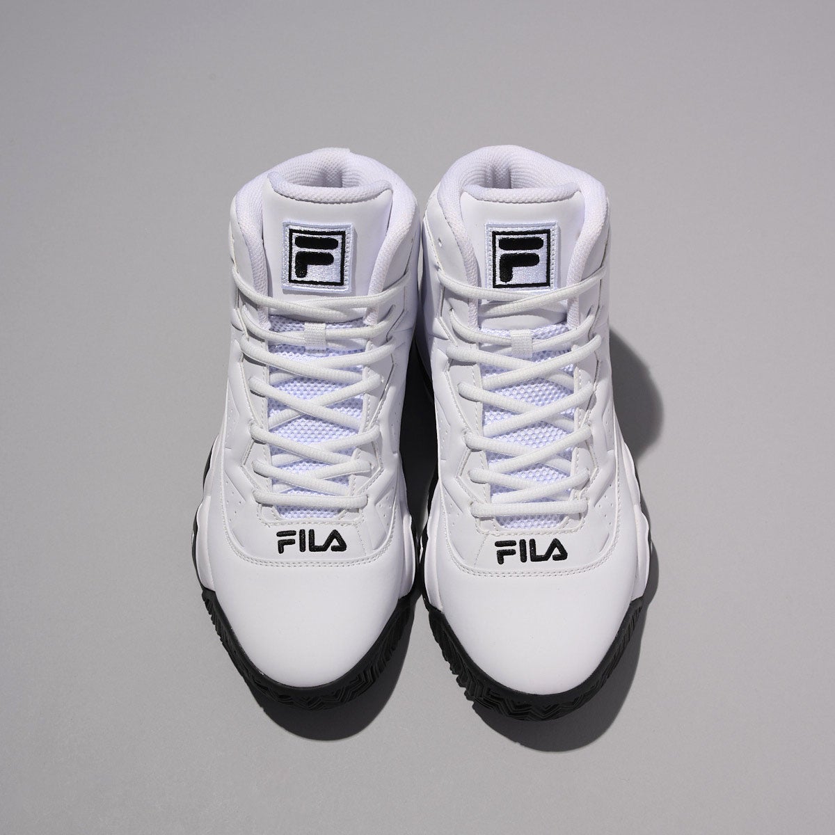 フィラの白スニーカーMBのアッパー