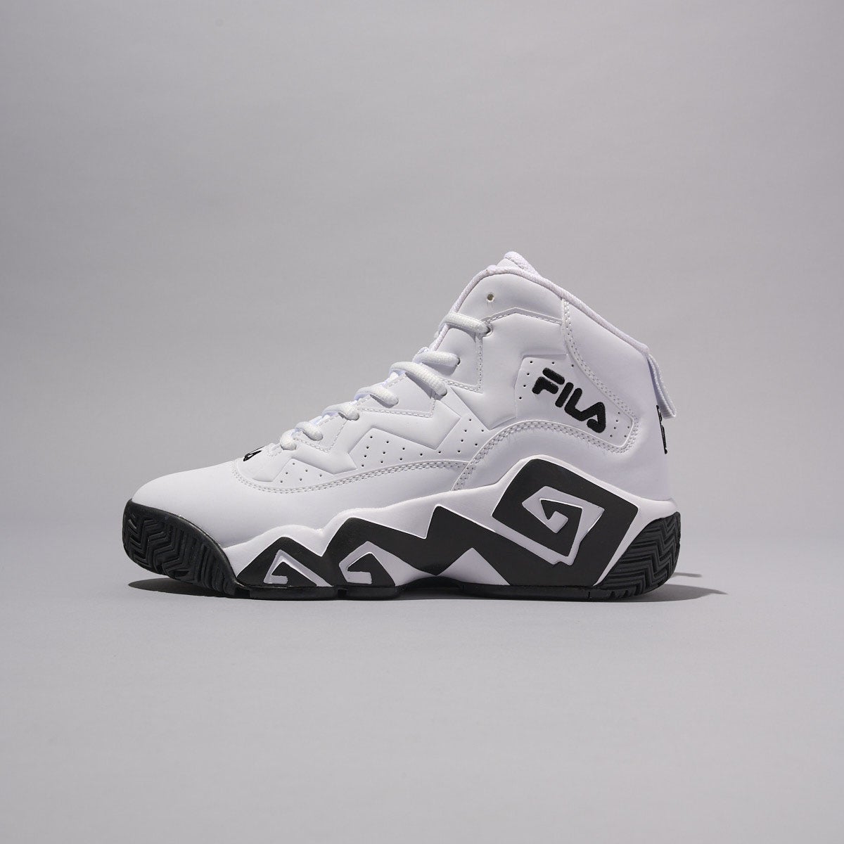 フィラの白スニーカーMBのサイド