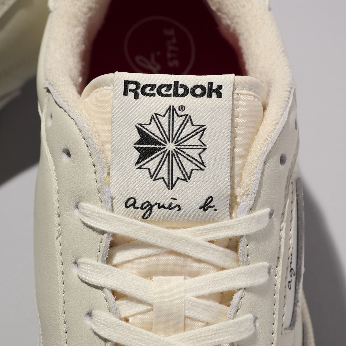 リーボック&times;アニエスベーのコラボスニーカー CLUB C 85 VINTAGEのシュータン