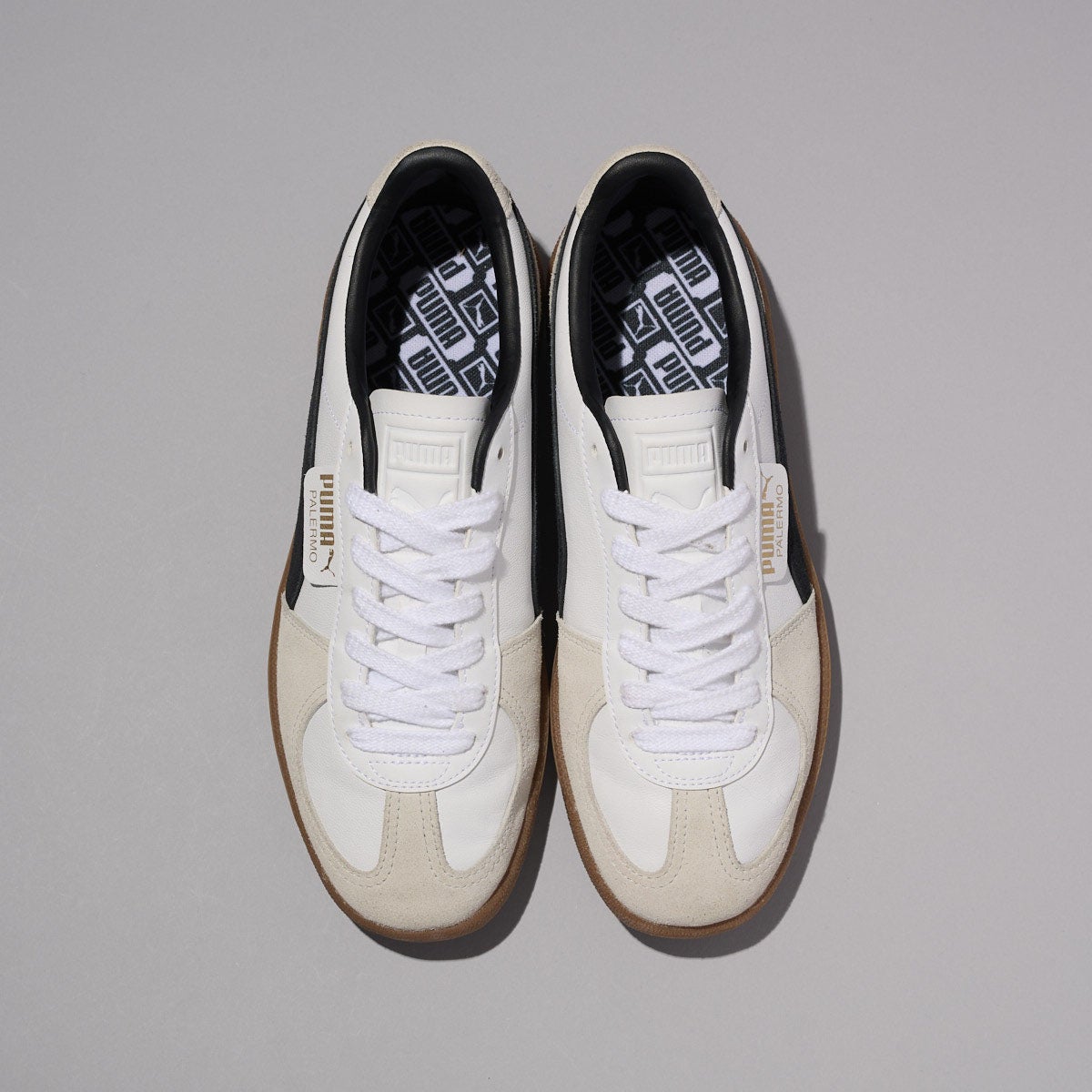 プーマの白スニーカー パレルモ レザー スニーカー　アッパー
