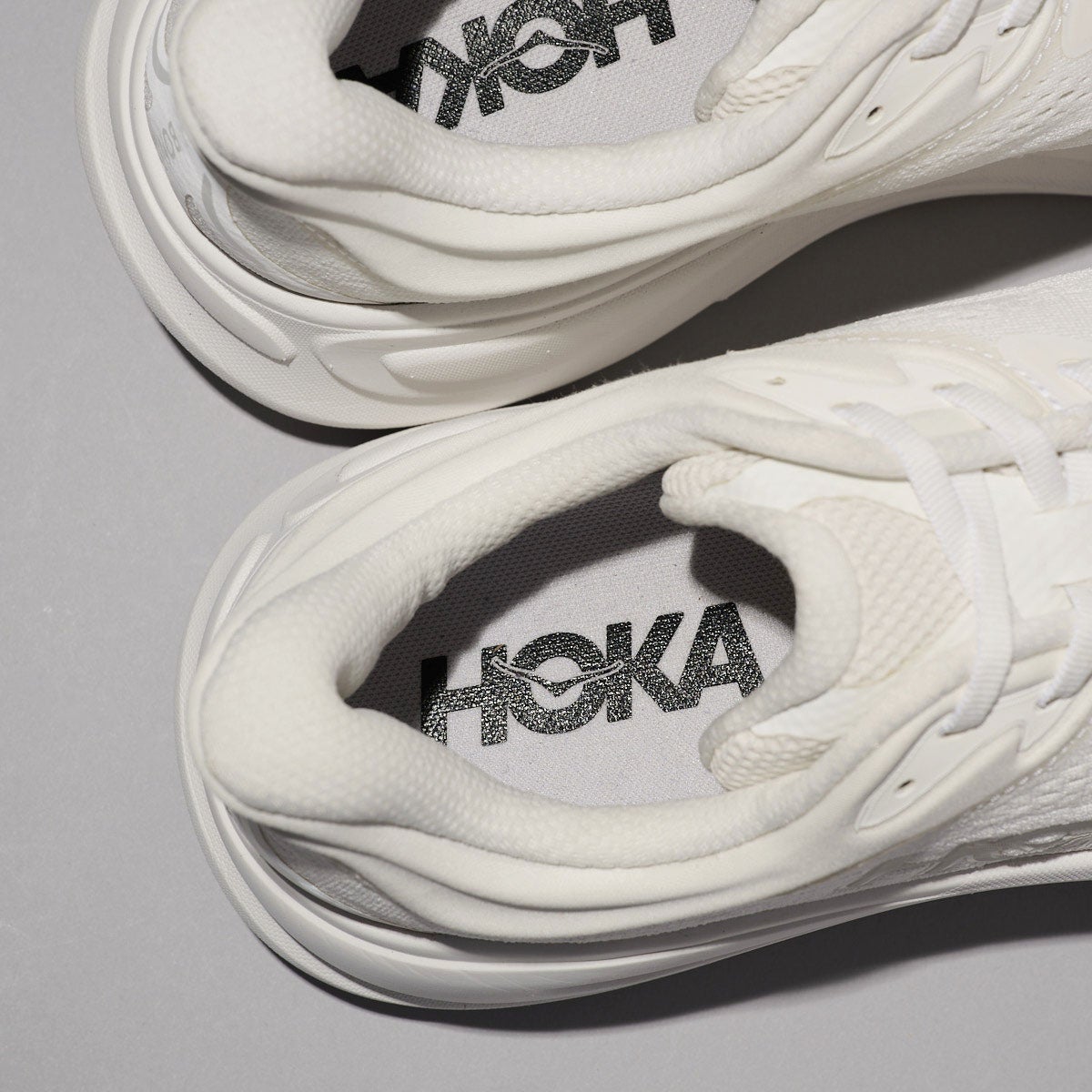 ホカの新作白スニーカー ボンダイ 9のインソール