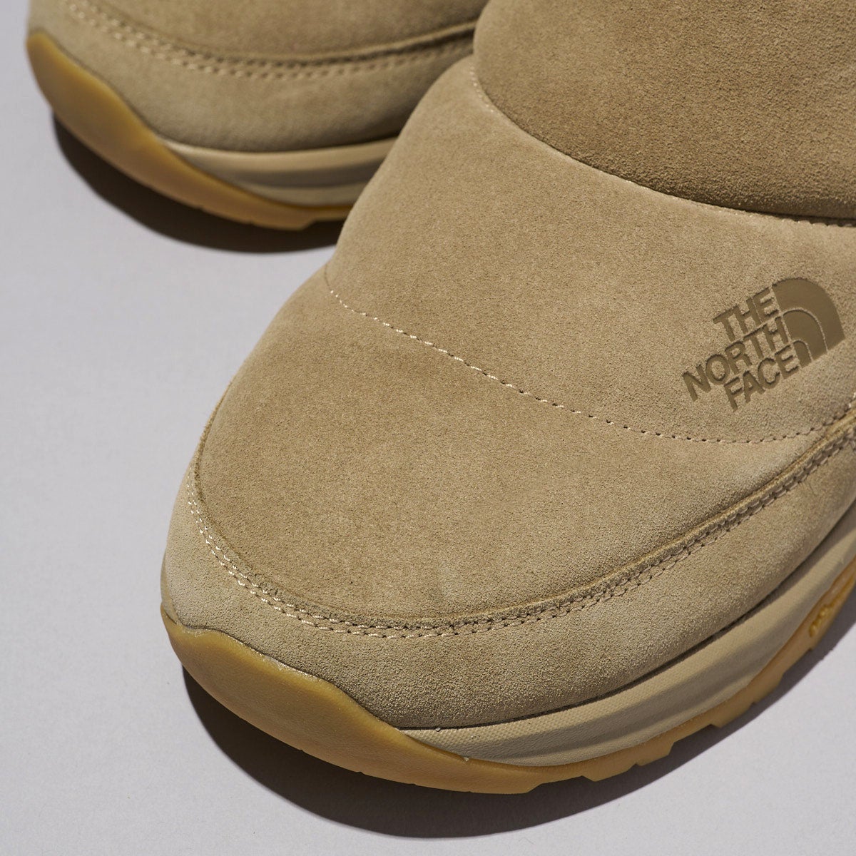 ザ・ノース・フェイスの冬ブーツ/ヌプシ ブーティ ショート ウォータープルーフ スエードのトゥ