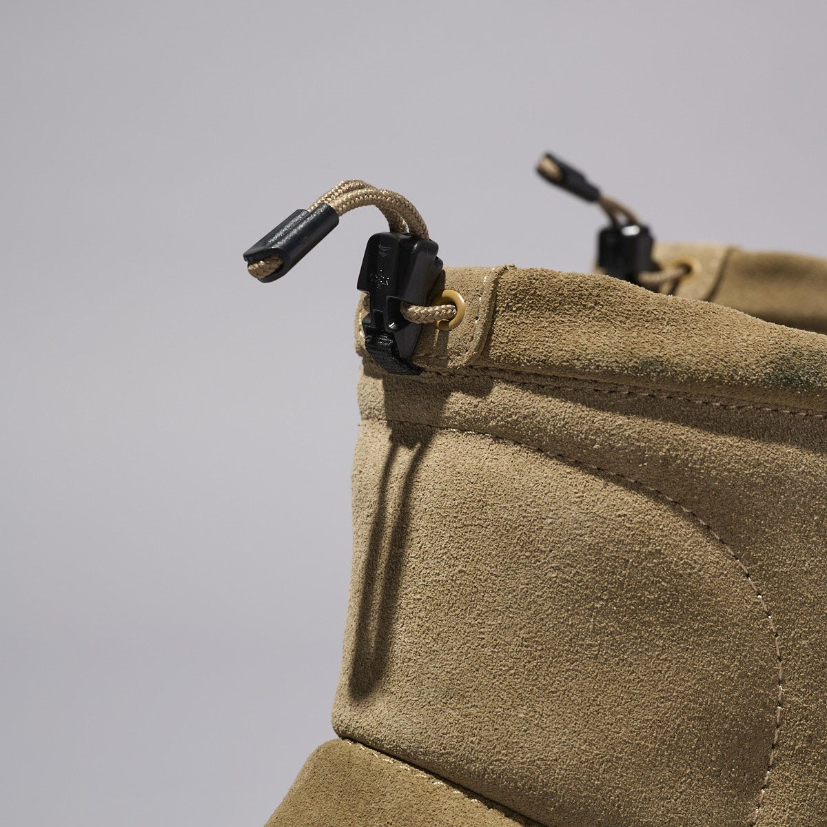 ザ・ノース・フェイスの冬ブーツ/ヌプシ ブーティ ショート ウォータープルーフ スエードのヒールループ