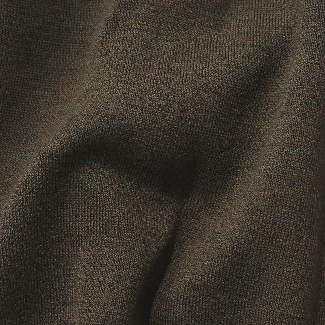 エディターが買ってよかったユニクロ ユーの愛用ニットダブルフェイスフルジップジャケットの素材感