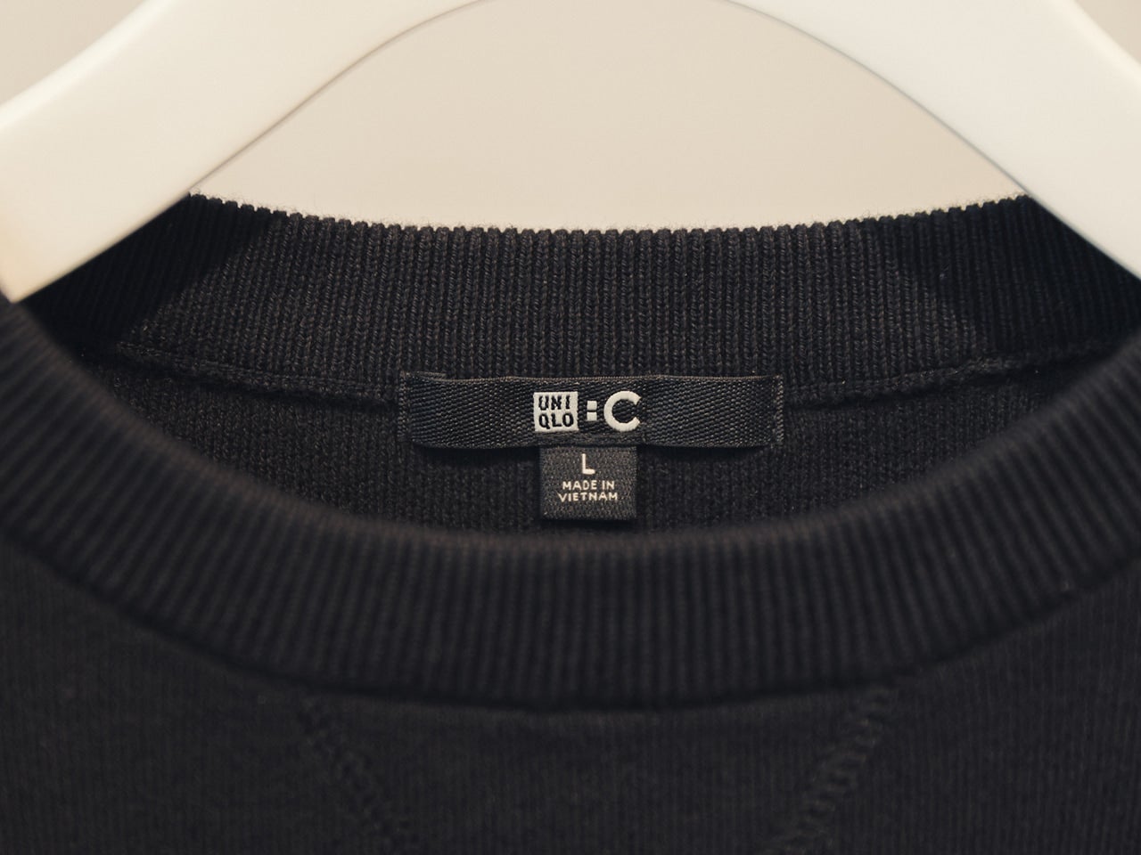 このタイミングで「ユニクロ：シー」から新作アイテムが登場！ 定番人気スウェットの新型からシャレ見えパンツまで、全型全色を紹介！[UNIQLO : C]