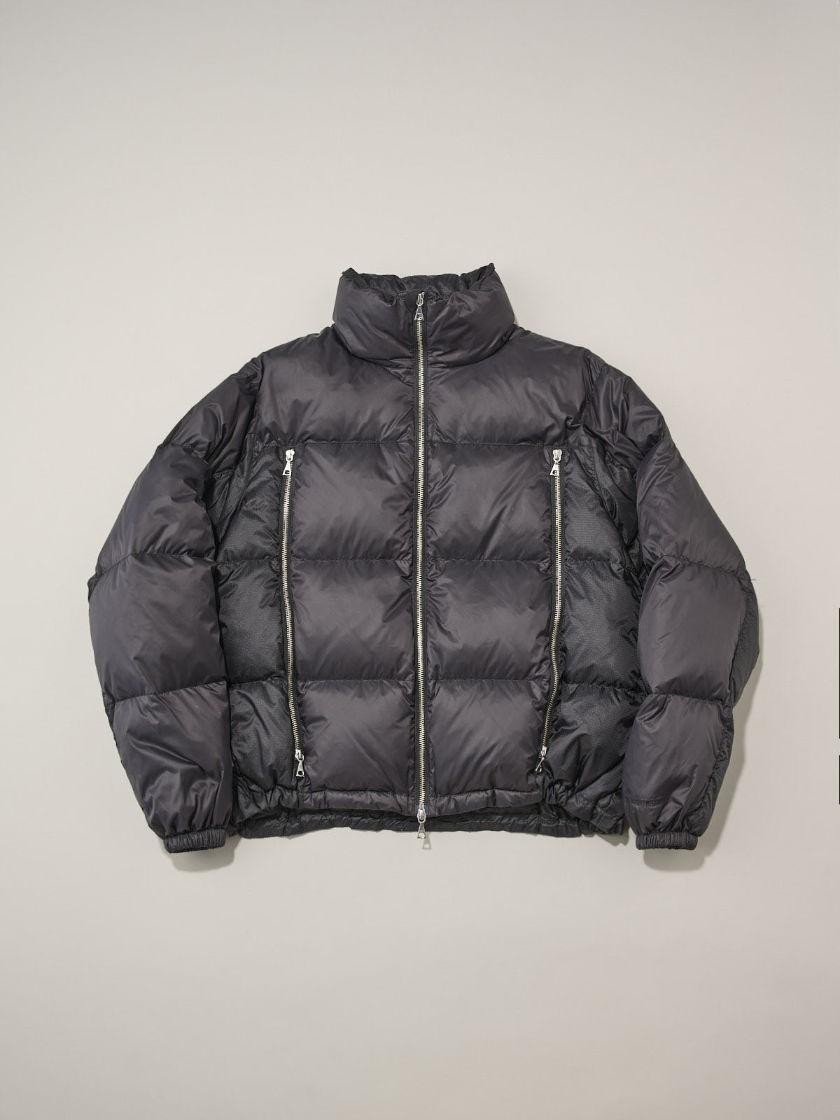 NO MAINTENANCE、4-ZIP PUFFER JACKET