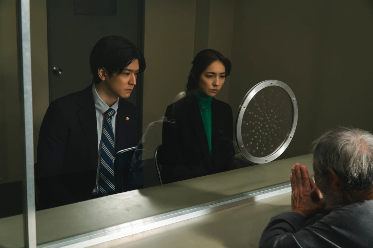 「連続ドラマW　シリウスの反証」のワンシーン　２