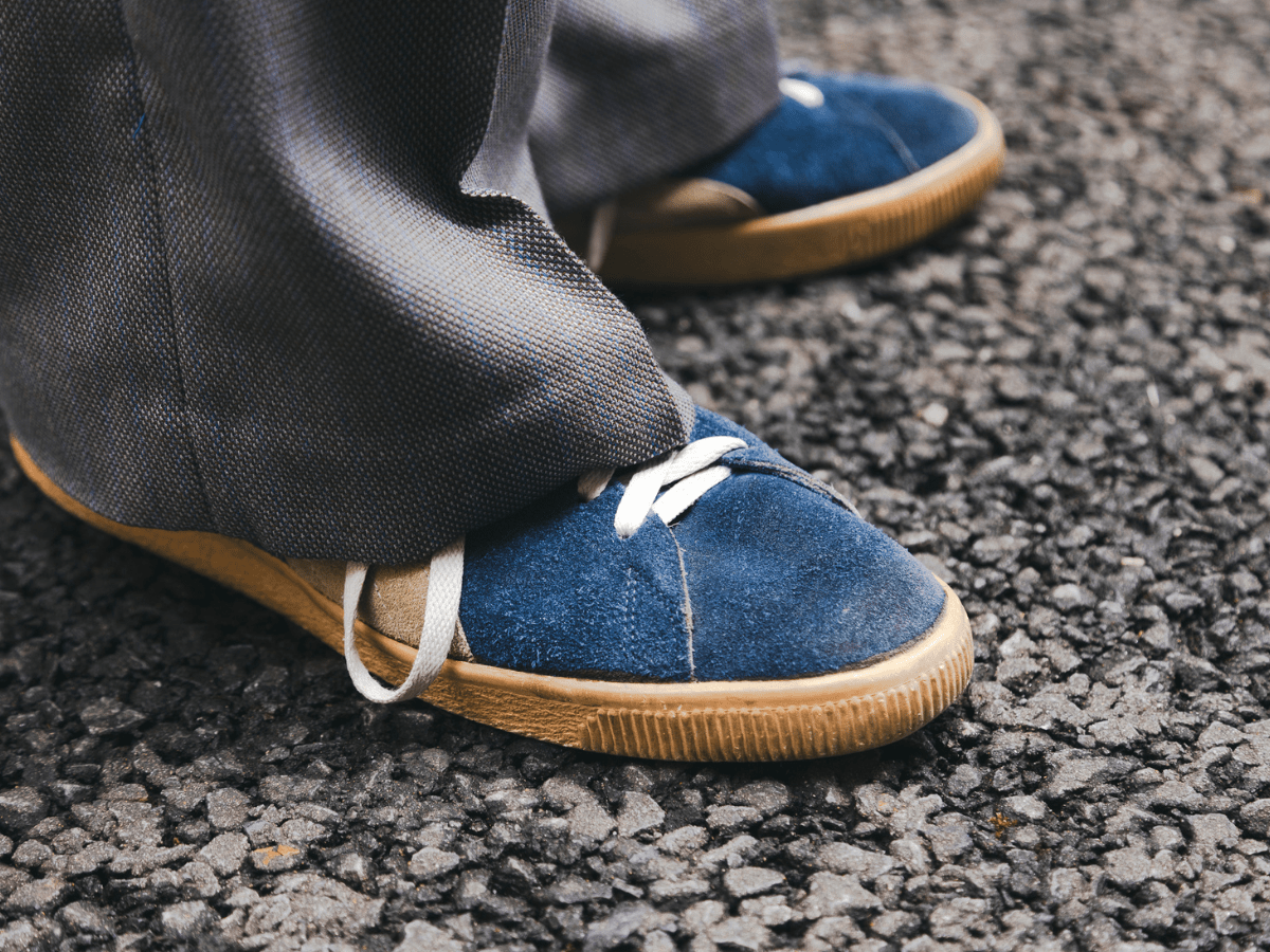 そそ・中澤僚基さんの冬ファッション プーマのスニーカー