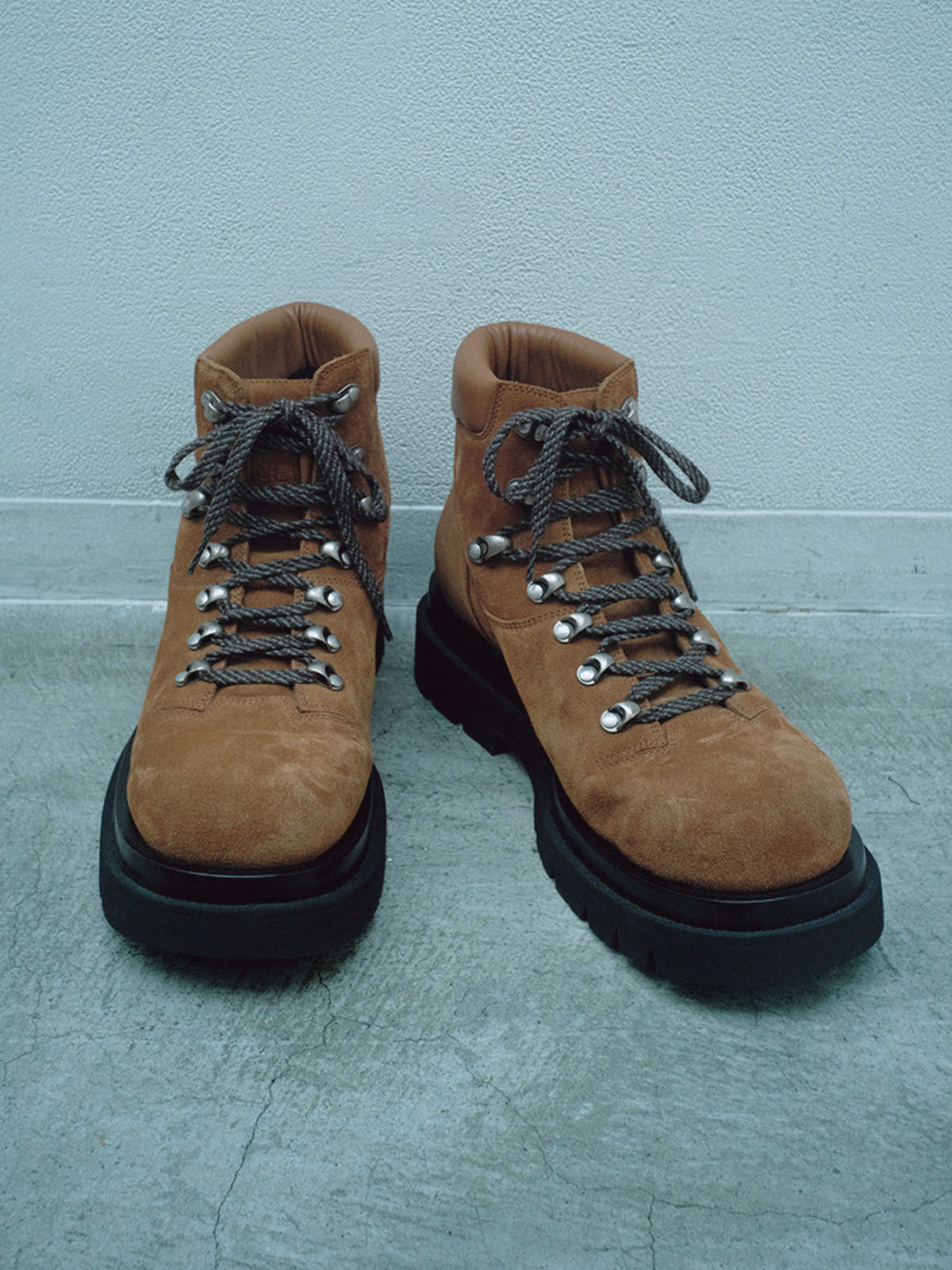 ボッテガ・ヴェネタの革靴