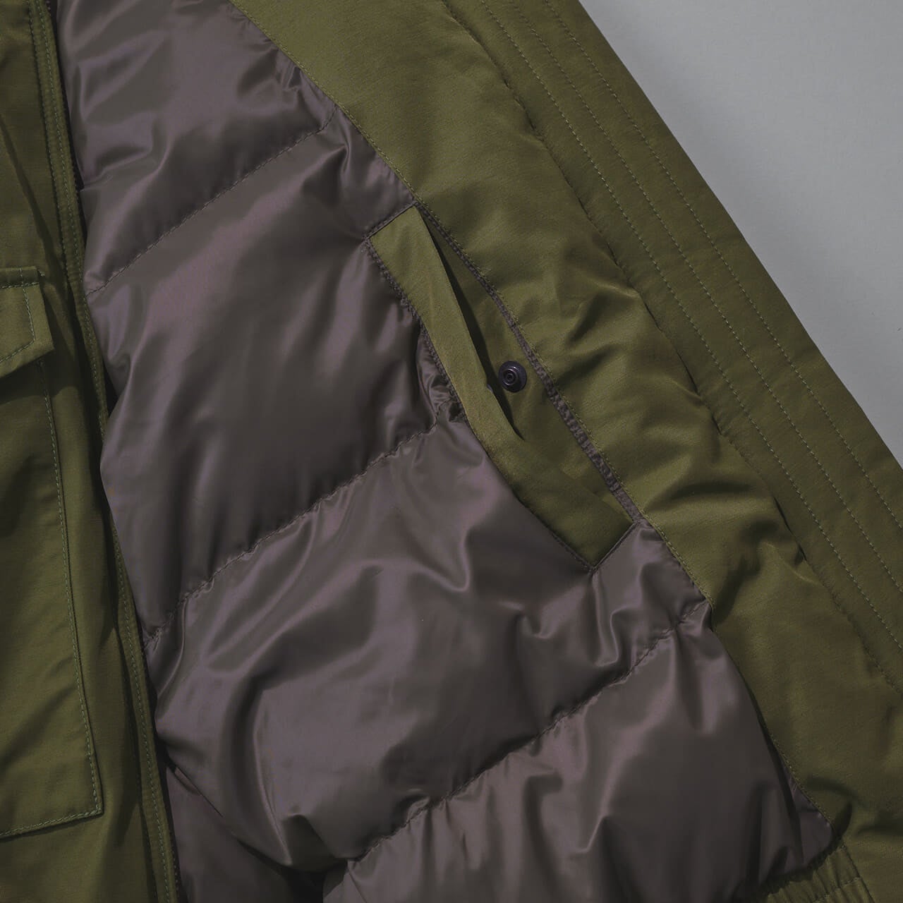 ヘリルの新作ダウンの裏地