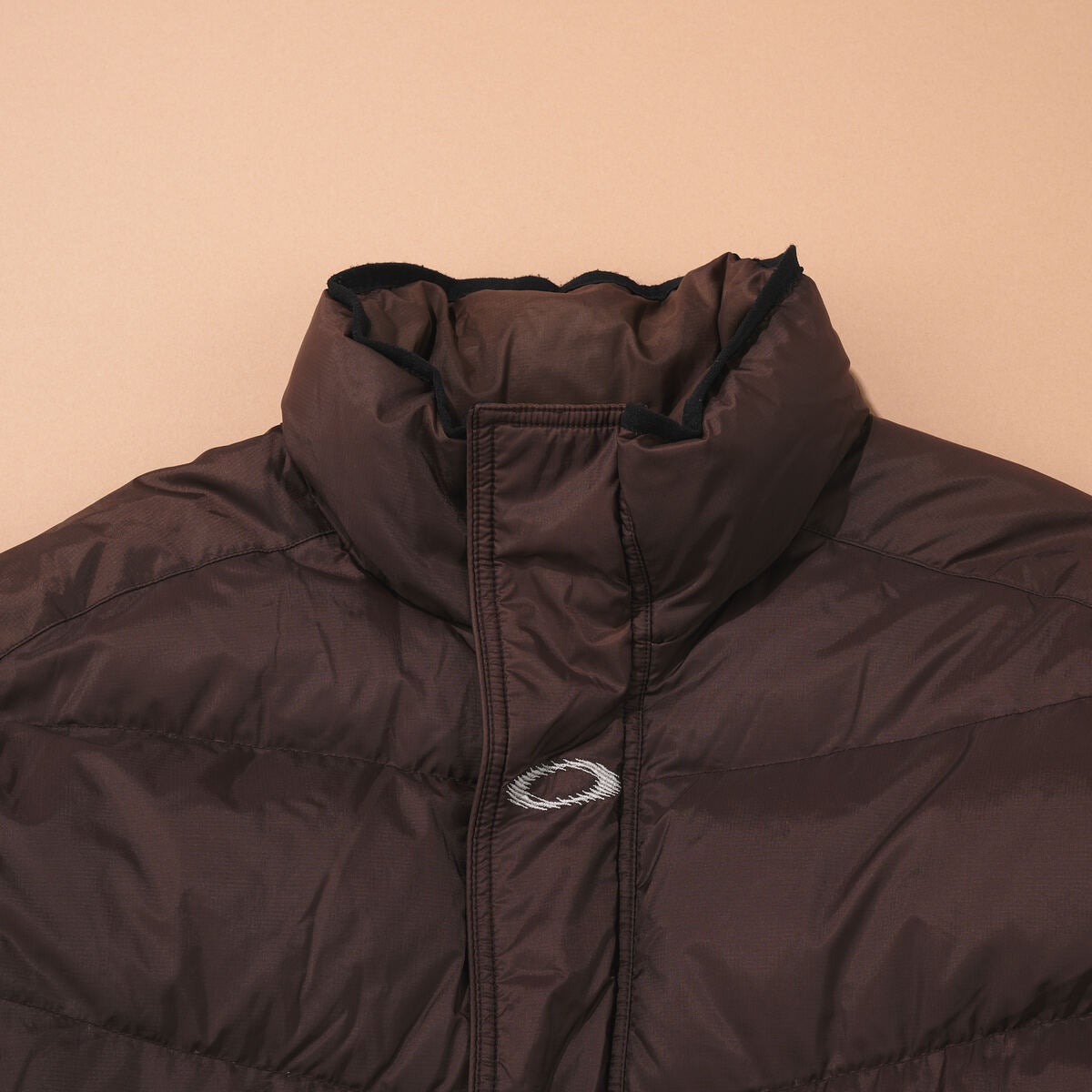 エディターが買ってよかった「オークリー 」00sのダウンジャケットのネック