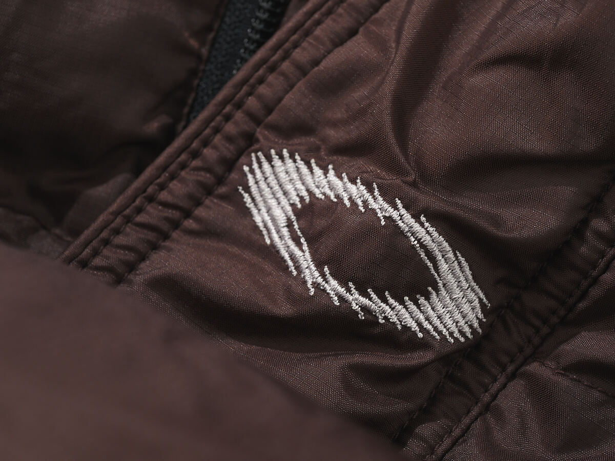 エディターが買ってよかった「オークリー 」00sのダウンジャケットのアイキャッチ