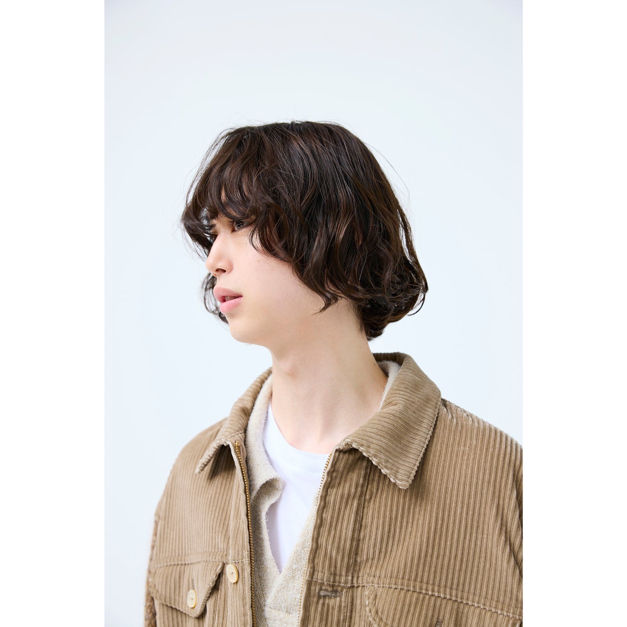 やり過ぎない個性が光る、ニュアンスパーマで作る重めボブ