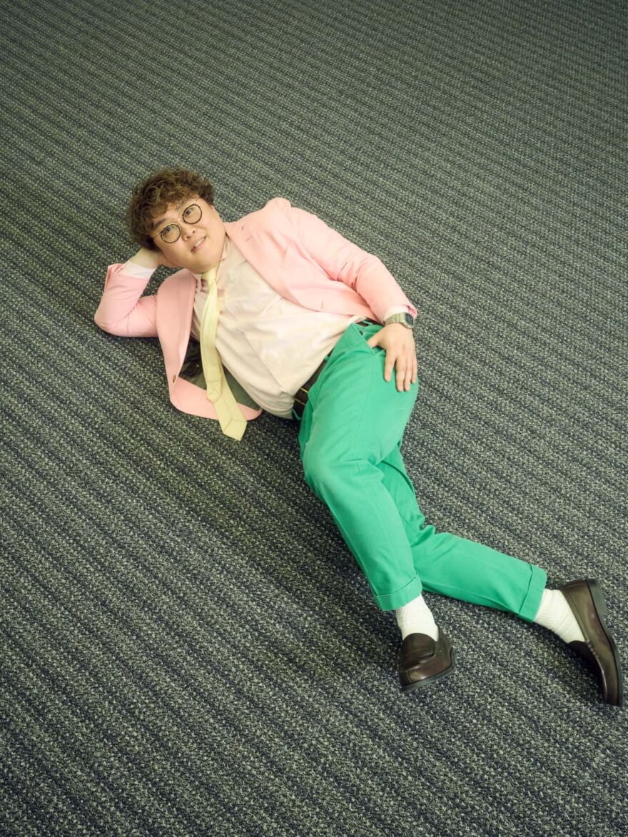 マユリカ中谷さんソロカット全身