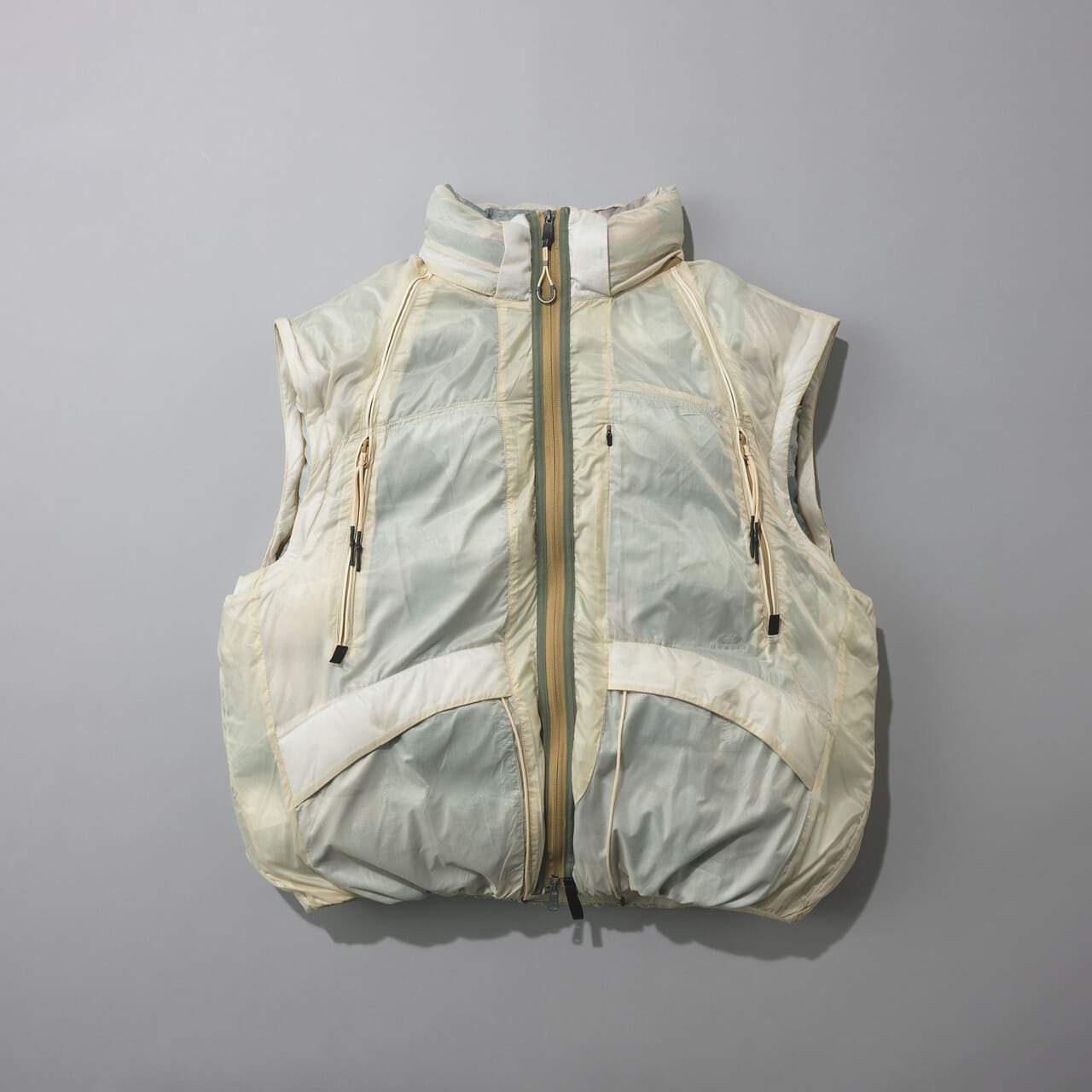 オークリーのダウン/Latitude Soar Puffer Jackettのダウンバージョン