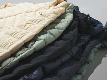 “薄くて軽いのに超暖かい”「すっきり見えダウン」4選!1万円以下、モンベル、パッカブル…インナーダウンとしても活躍で年末年始の旅に便利!
