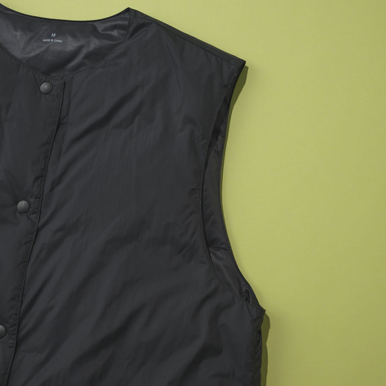 婦人 軽量ダウンポケッタブルノーカラーロングベスト6