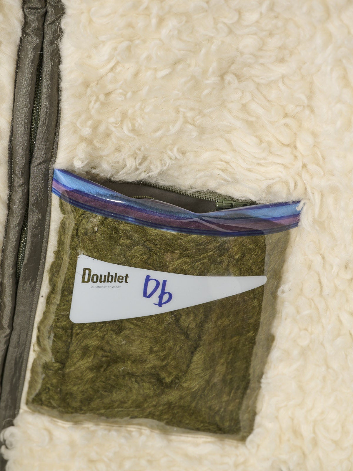 doublet、HEMP FAUX FUR ZIP-UP JACKET、胸ポケットディテール