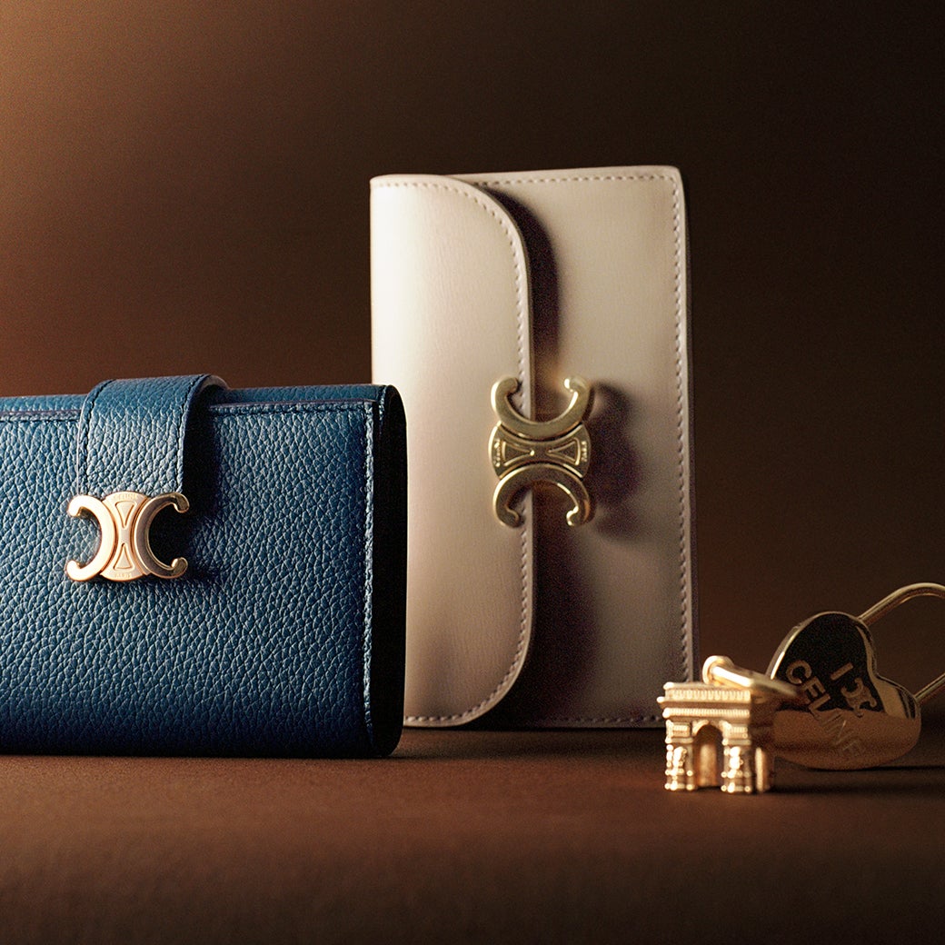 セリーヌ　財布　ビジュアル　３