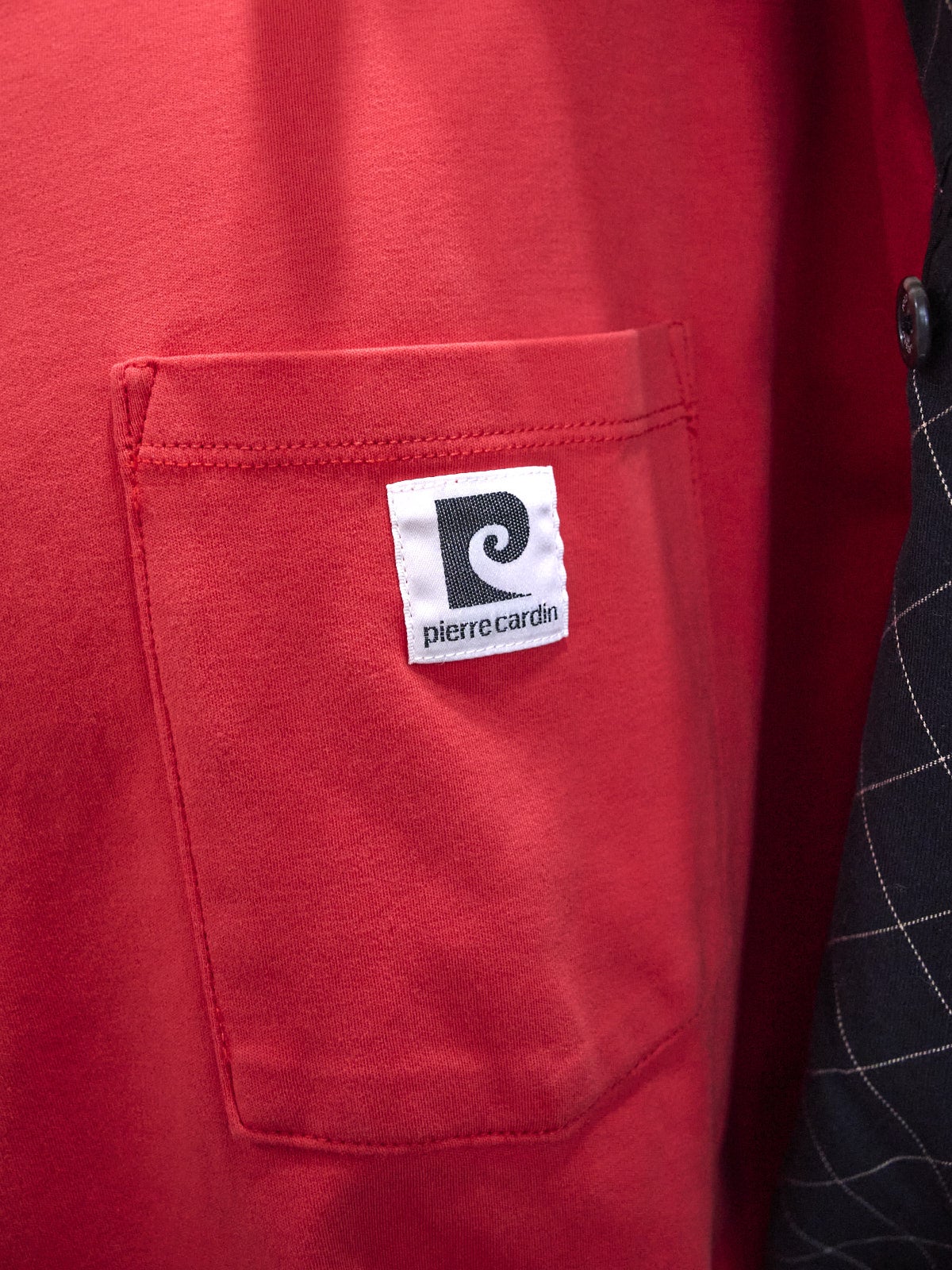 ピエール・カルダンのTシャツのポケット