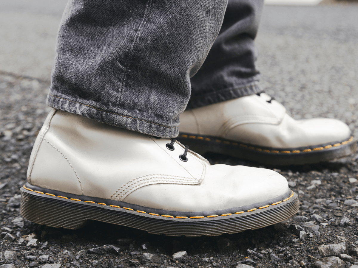 OLTA・橋本哲平さんの冬スタイル ドクターマーチンのブーツ サイドのデザイン