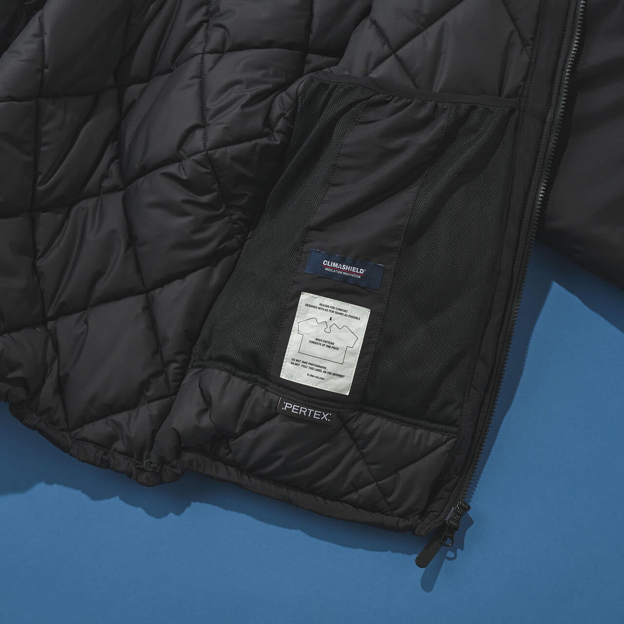 オーの黒い中綿ジャケット/O- Sleepy parka "BLACK"の裏地