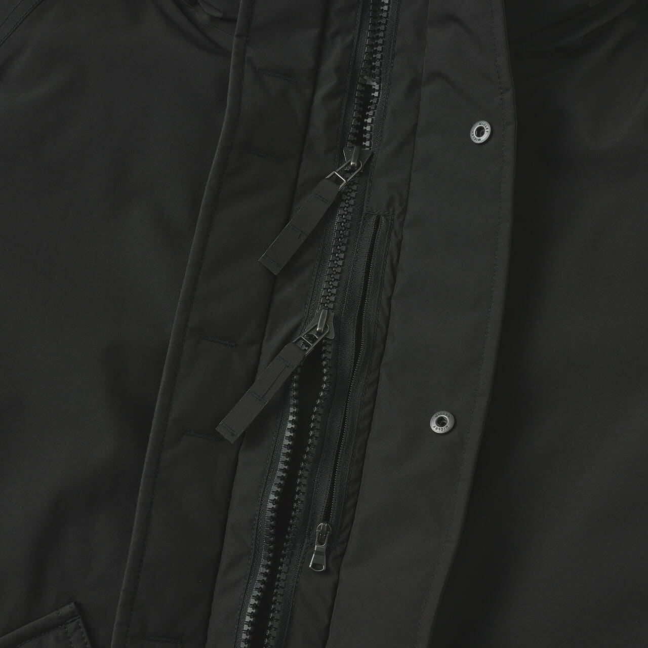ナナミカ GORE-TEX Down Coat　　黒　ゴアテックス　ダウン　ジッパー 