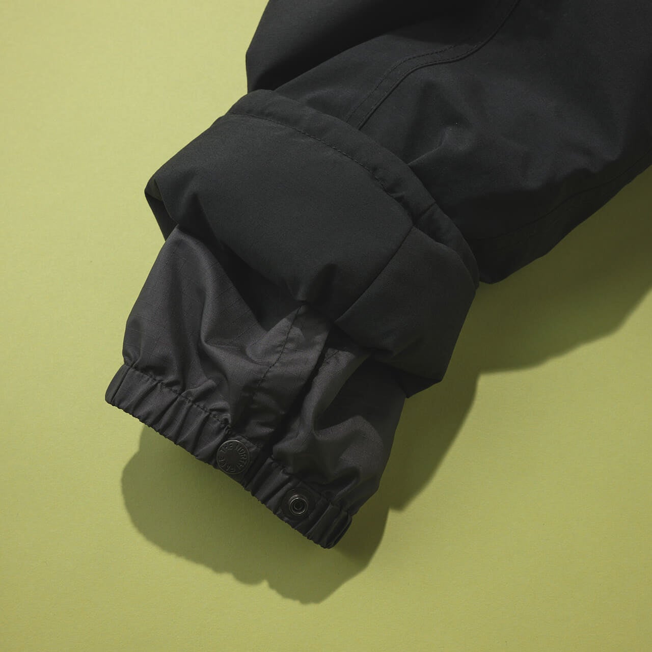 ザ・ノース・フェイス パープルレーベルGORE-TEX Field Down Jacket　黒　ゴアテックス　ダウン　袖口