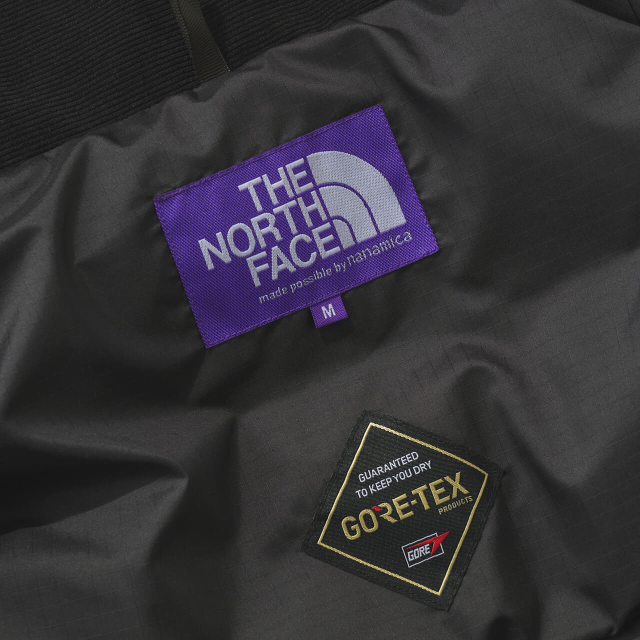 ザ・ノース・フェイス パープルレーベルGORE-TEX Field Down Jacket　黒　ゴアテックス　ダウン　ロゴ