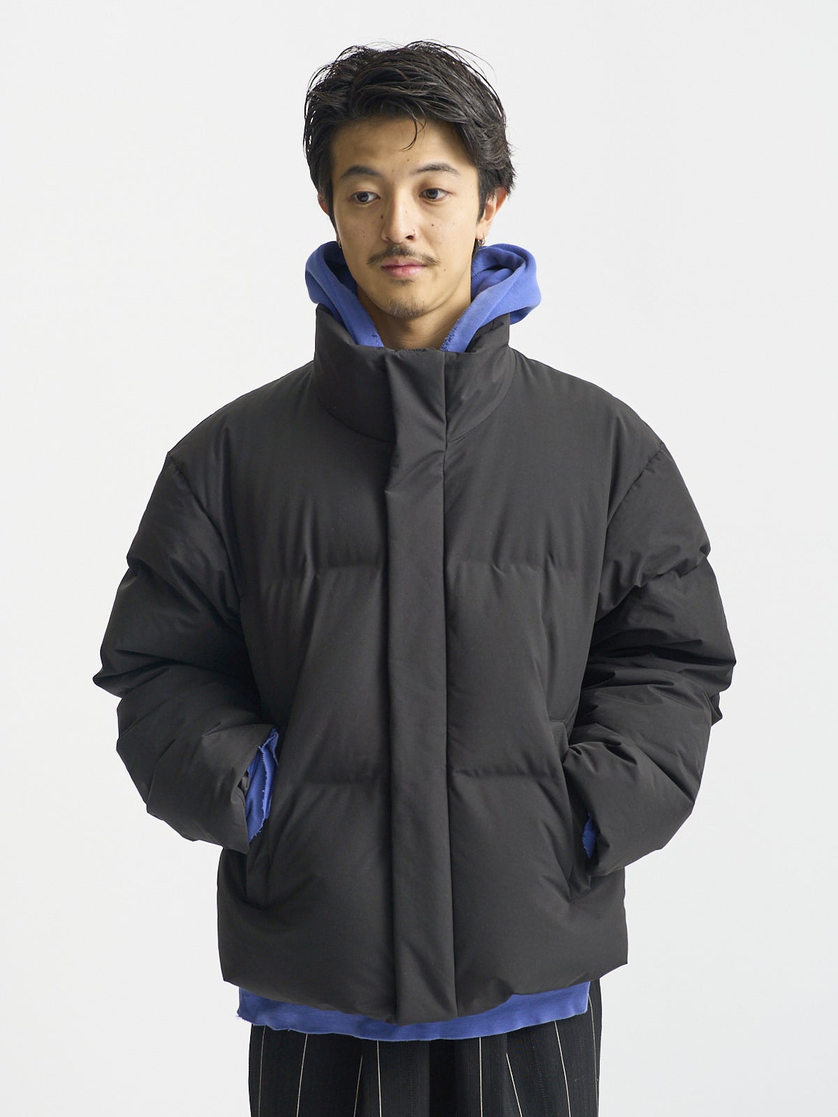 ユニクロダウン お洒落な着こなし 上半身