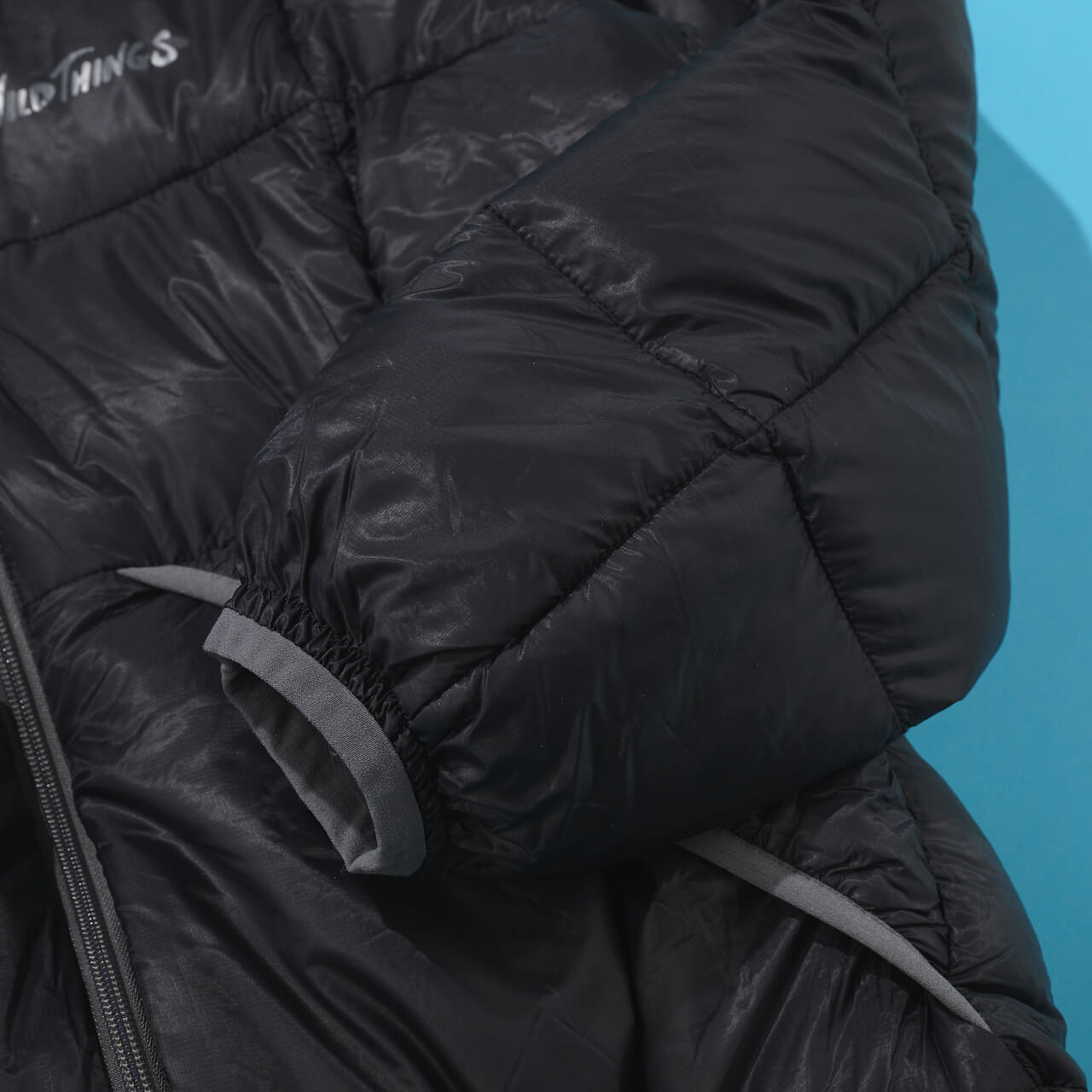 エディターが買ってよかったワイルドシングス ビバーク ロフトジャケット　ダウンの袖　りぶ