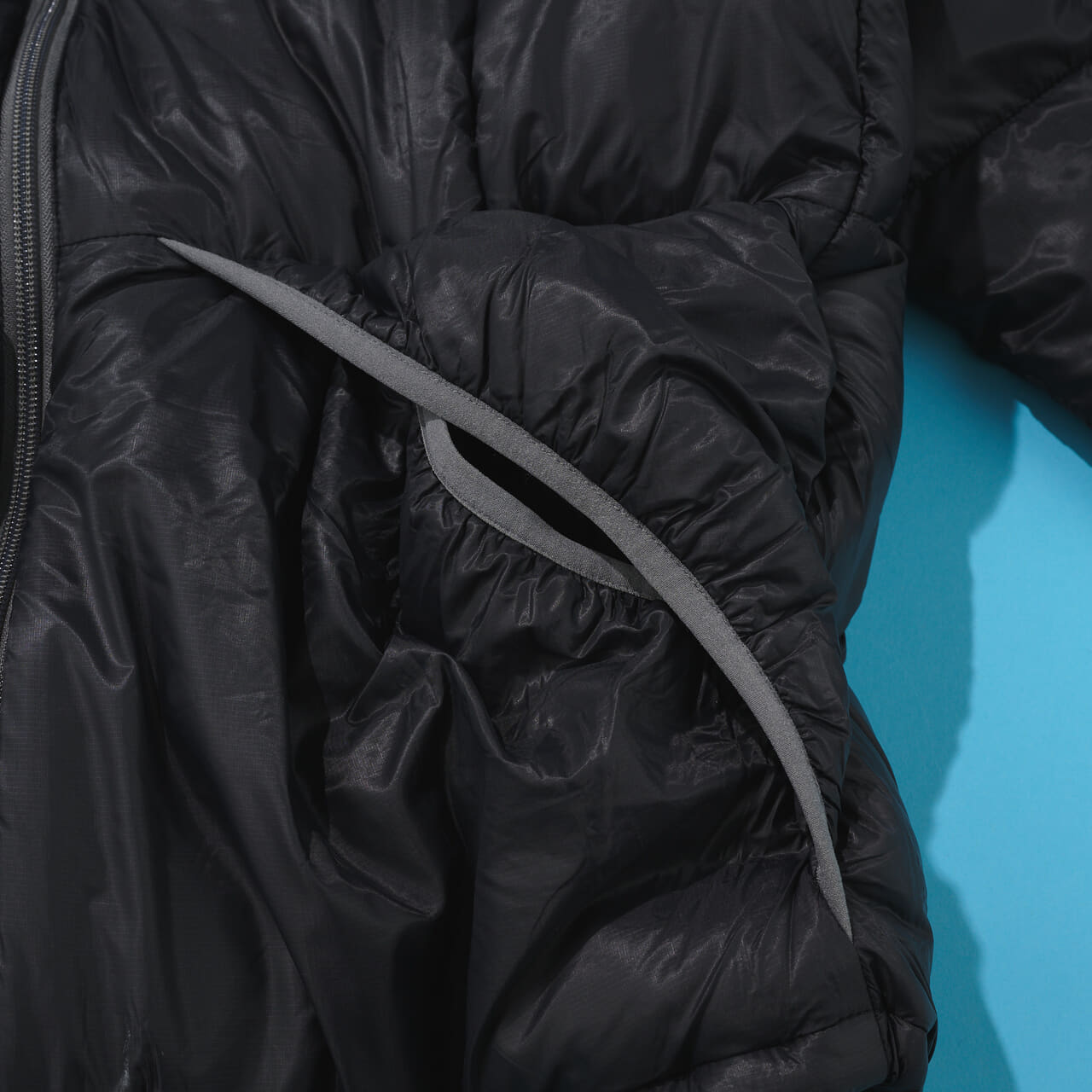 ワイルドシングス ビバーク ロフトジャケット　ダウンのポケット