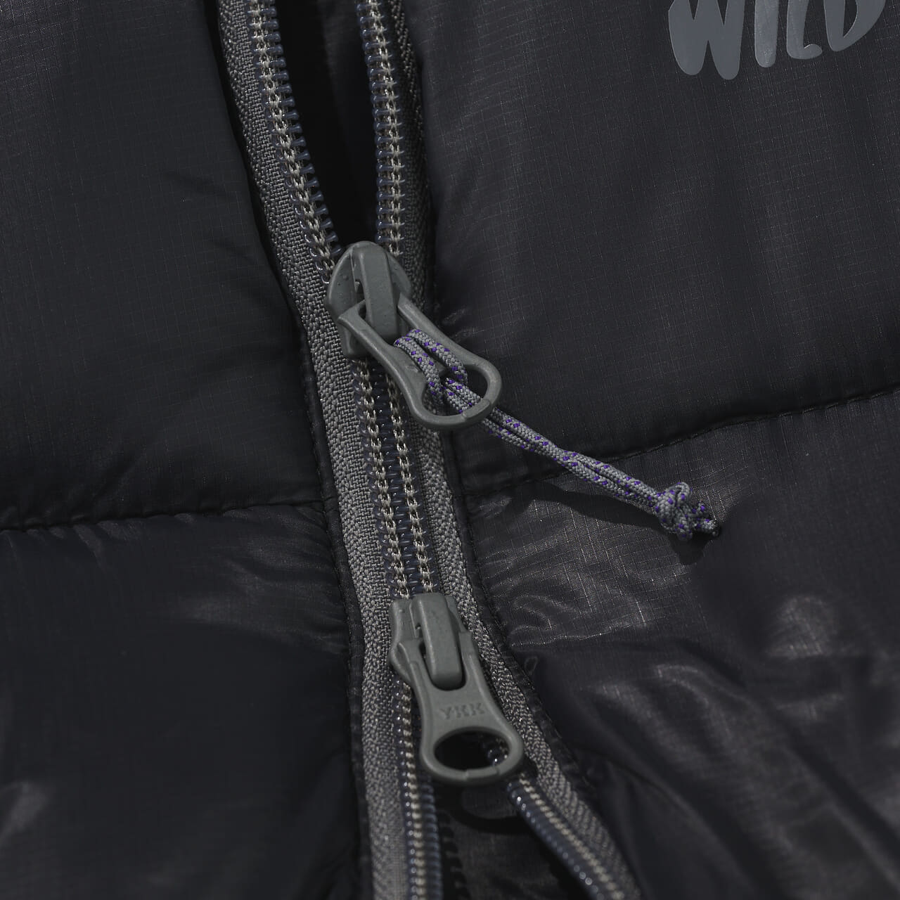 エディターが買ってよかったワイルドシングス ビバーク ロフトジャケット　ダウンのダブルジップ