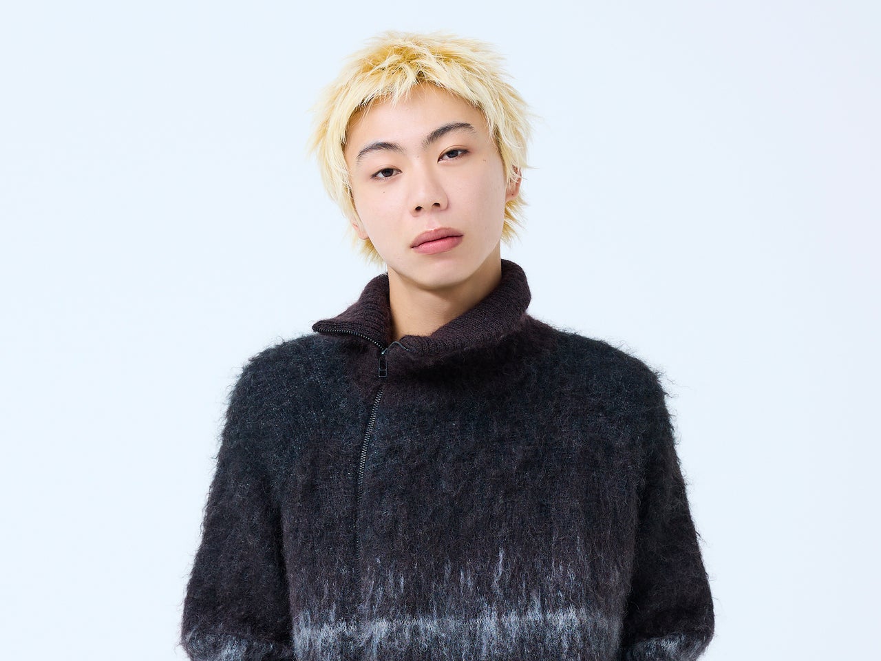 古着が似合うロックなヘアは、ドライ質感なハイトーン一択【東京最旬ヘアカタログ】