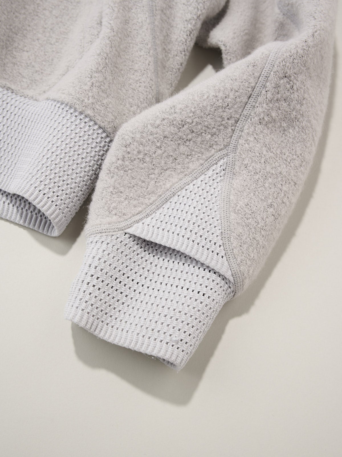 GoldWin 0、wool FIeece Hoodle、袖ディテール