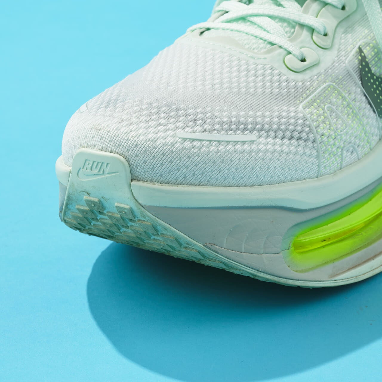 エディターが買ってよかったナイキの愛用ランニングシューズ/ボメロ プレミアムのトゥ