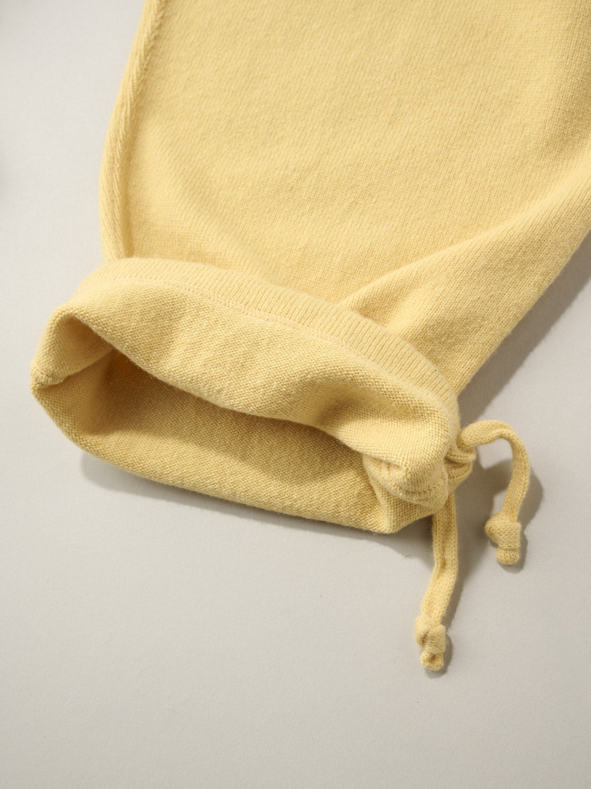 HERILL、パンツ、裾ディテール