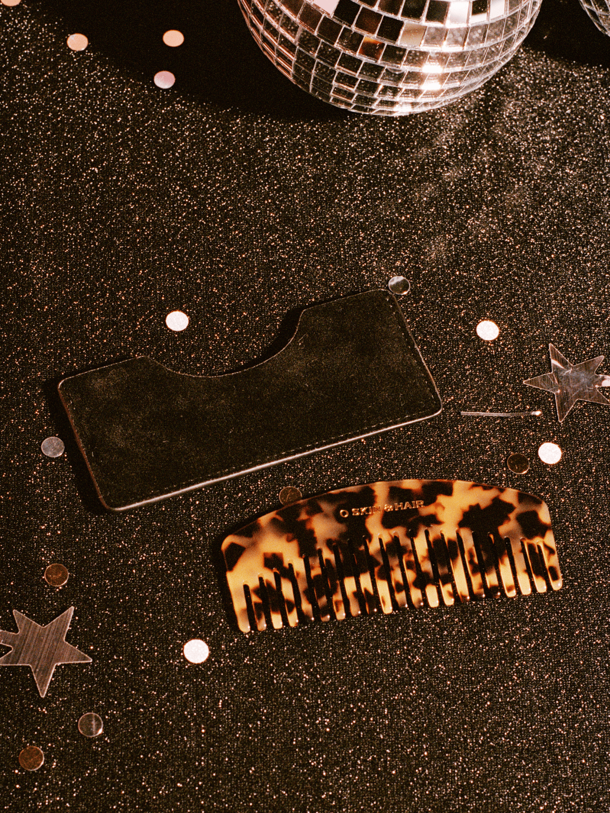 O SKIN & HAIR O COMB