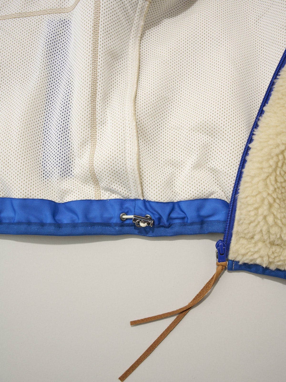 KHOKI、Feece-texture jacket、裏地ディテール