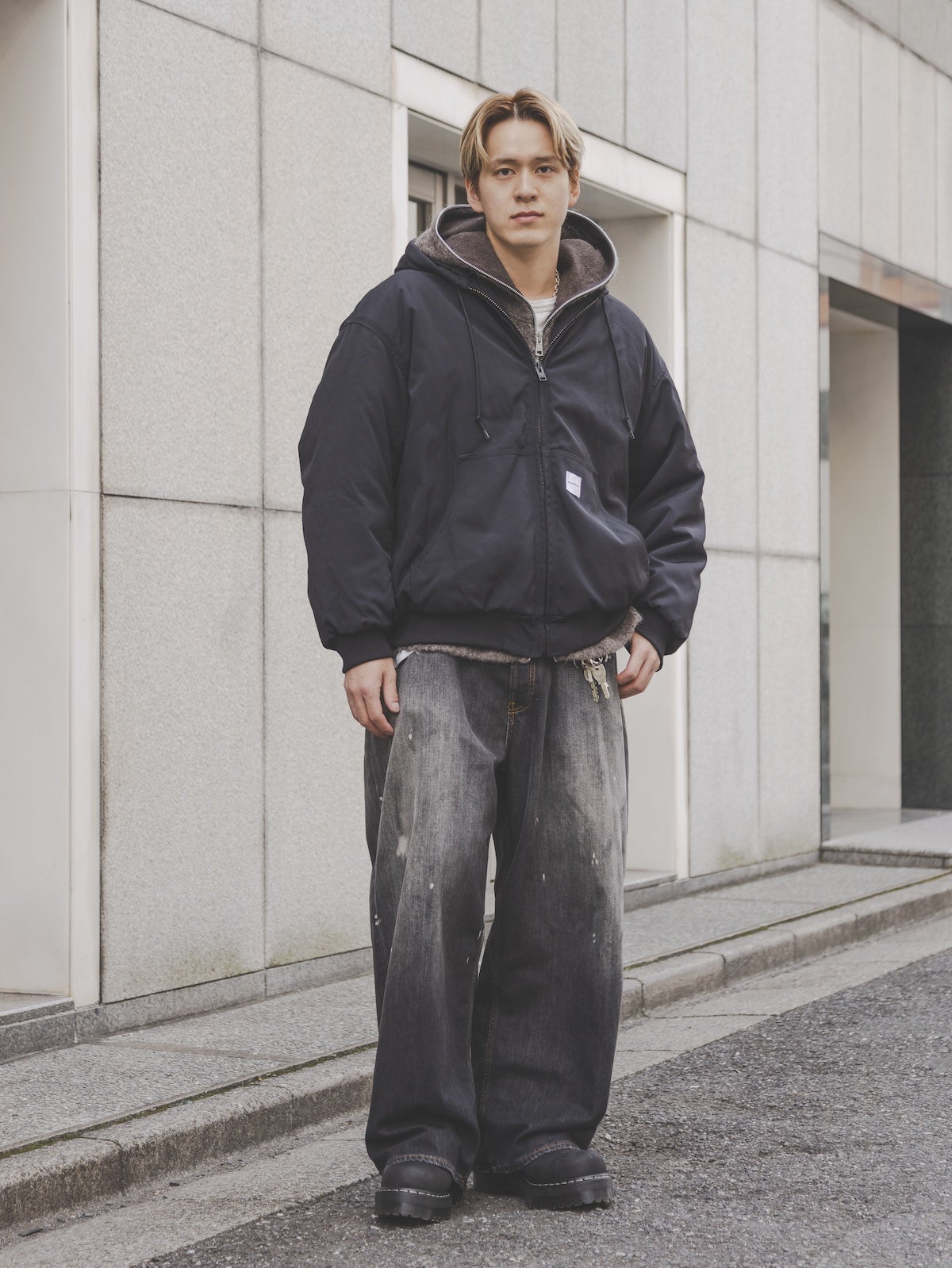 RAF kitasando 遠山 洵さんの冬スタイル 全身