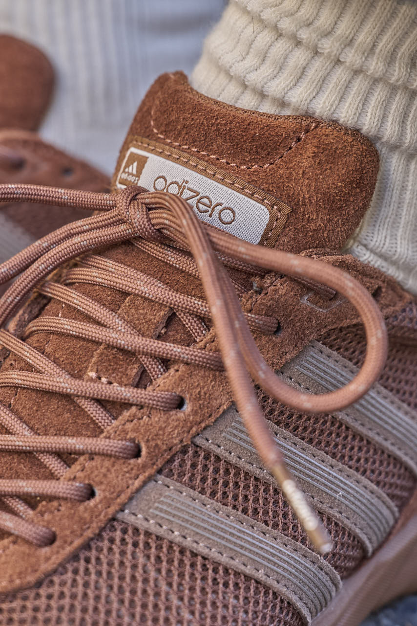 アディゼロ　サイド　ヒキ