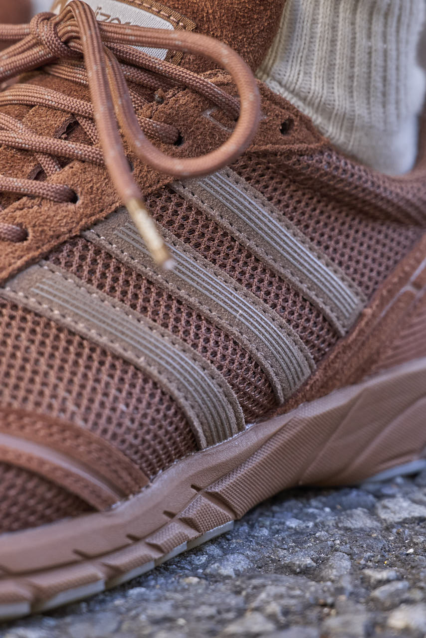 アディゼロ　サイド