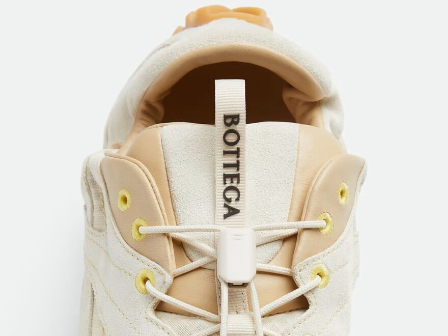 「ボッテガ・ヴェネタ」からハイキングの要素を取り入れた新作スニーカーが登場！高機能素材搭載でハイテクな仕上がりに！