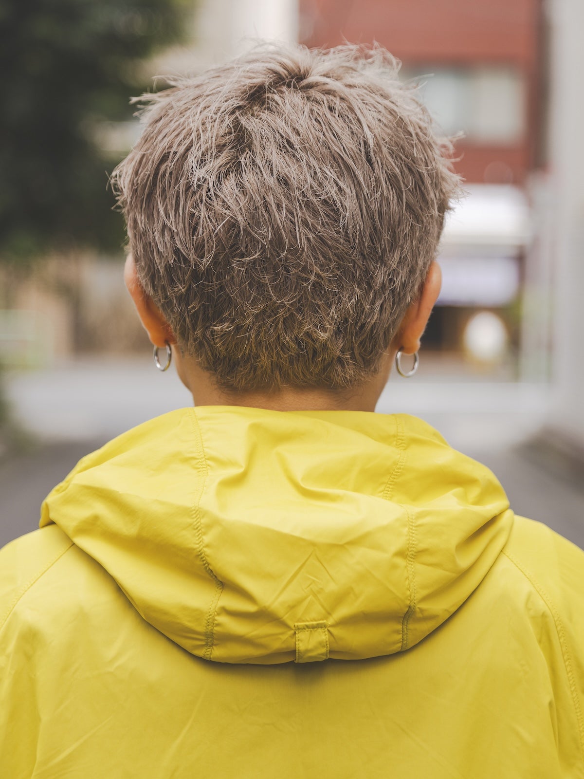 je suis heureuse MAYUさんの冬ヘア　後ろ姿