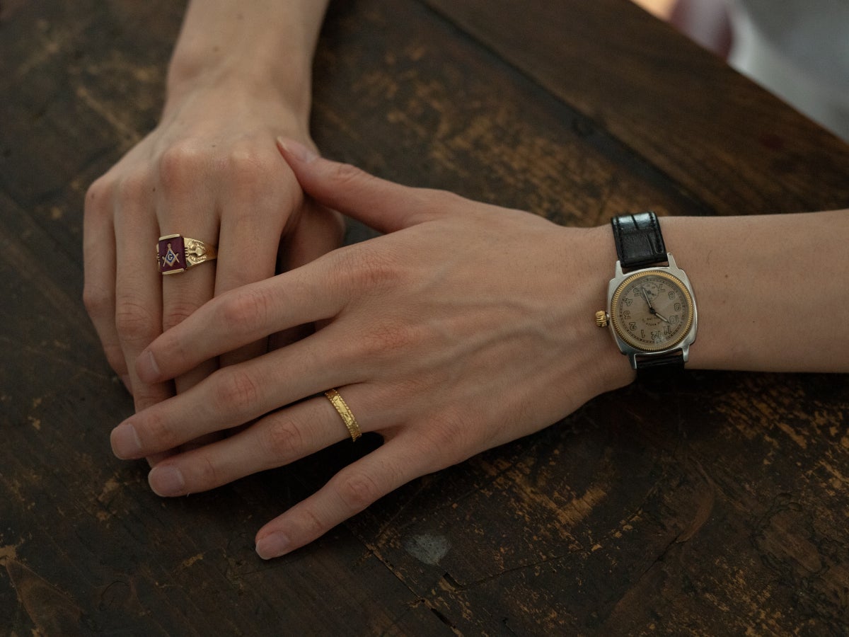 メンズノンノモデル 守屋光治のオーダーメイドで作った結婚指輪 手元のコーディネート